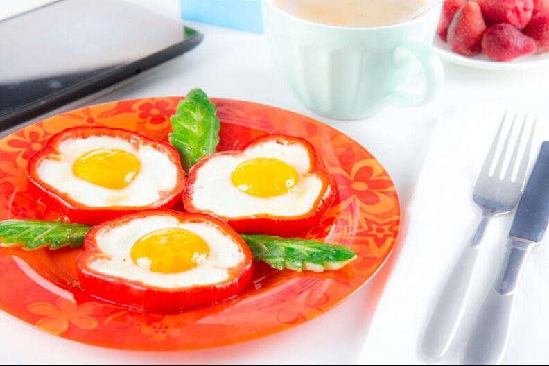 Vyprážané vajcia v paprike - výdatné jedlo z vaječnej diétnej ponuky